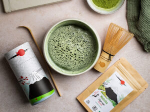 Coffret Matcha Rose 5 Pièces - Bol 500 Ml Avec Bec Verseur, Fouet, Cuillères Et Support - Céramique - Pour Préparer Le Matcha Comme Un Pro